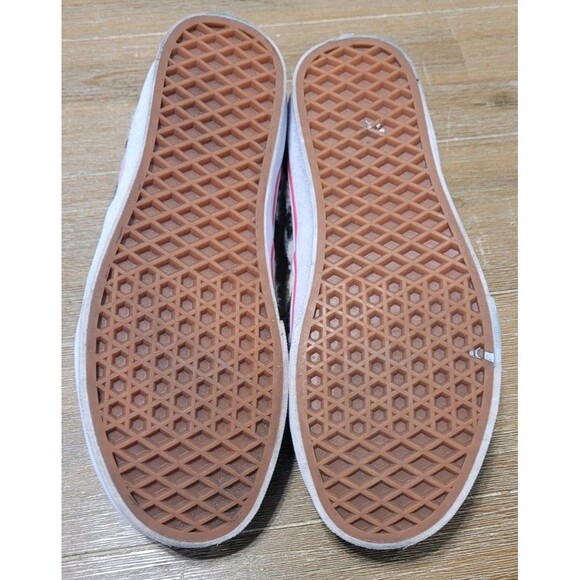 VANS  Checkered Slip-Ons with Faux Fur & Embroidered Flowers 6Y Women's Sz 7.5 - Picture 8 of 8